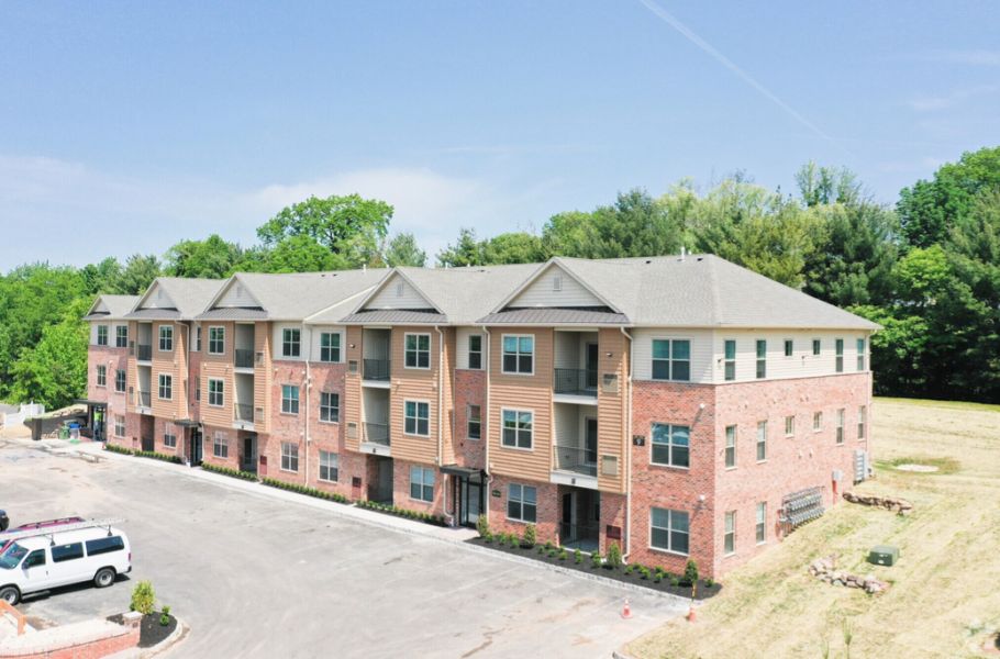 Vista Exterior and Parking